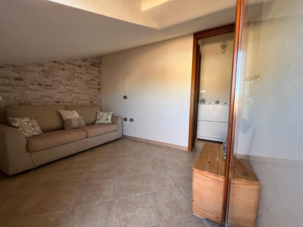 Charlotte Apartment - For family&groups Porto Torres Extérieur photo