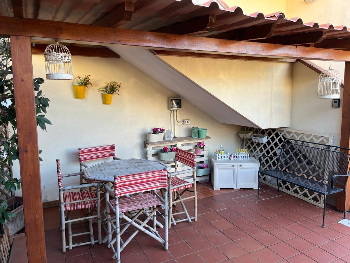 Charlotte Apartment - For family&groups Porto Torres Extérieur photo